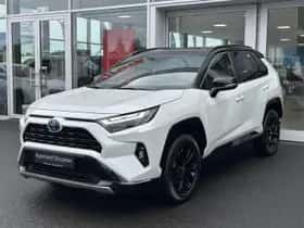 Toyota RAV4 (2024) thumbnail 5