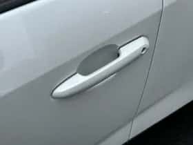 Toyota RAV4 (2024) thumbnail 10