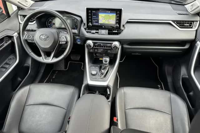 Toyota RAV4 (2022) thumbnail 11