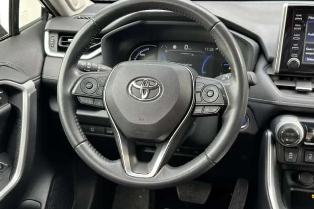 Toyota RAV4 (2022) thumbnail 18