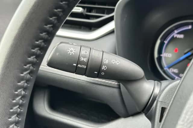 Toyota RAV4 (2022) thumbnail 19