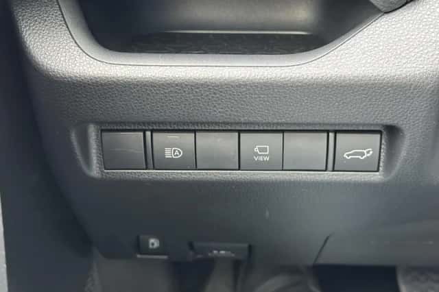 Toyota RAV4 (2022) thumbnail 28