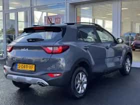 Kia Stonic (2023) thumbnail 6
