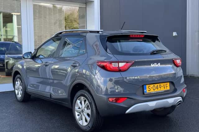 Kia Stonic (2023) thumbnail 7