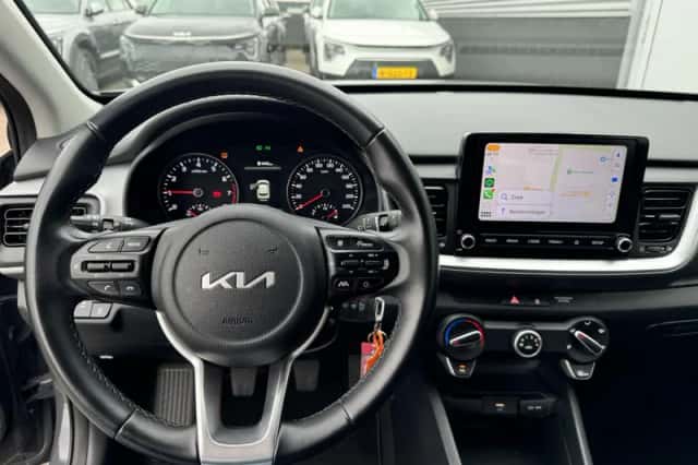 Kia Stonic (2023) thumbnail 10