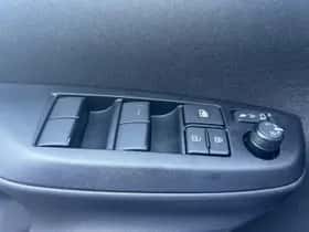 Toyota Yaris (2025) thumbnail 17