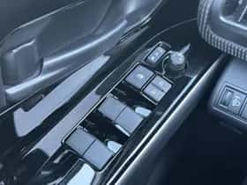 Toyota bZ4X (2025) thumbnail 14