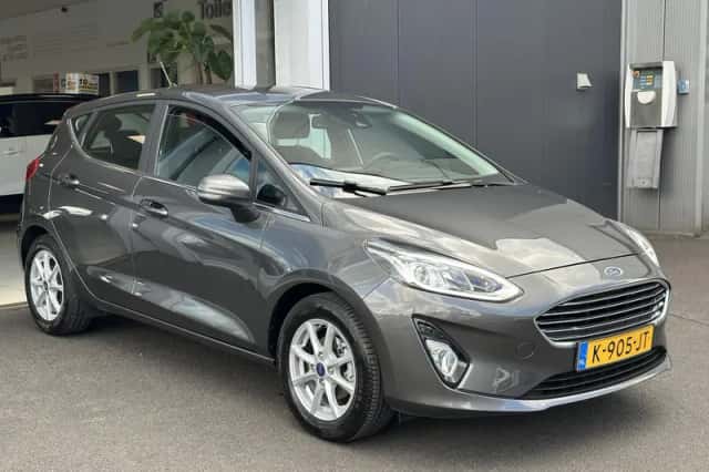 Ford Fiesta (2021) thumbnail 2