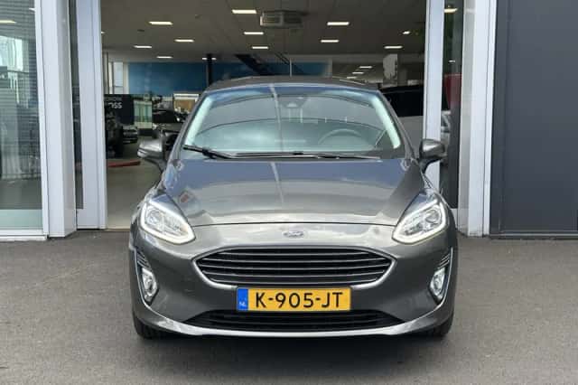 Ford Fiesta (2021) thumbnail 3