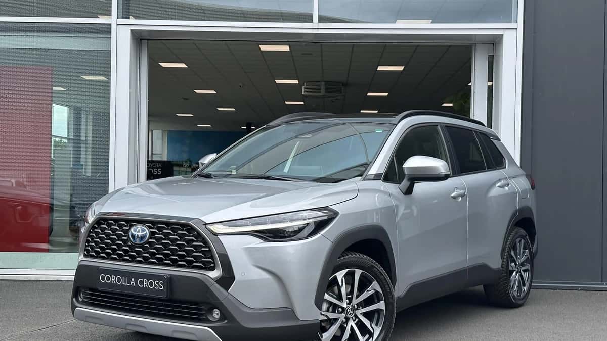 Toyota Corolla (2024) — foto 1