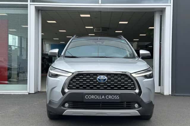 Toyota Corolla (2024) thumbnail 3