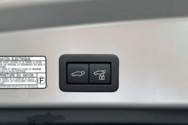 Toyota Corolla (2024) thumbnail 32