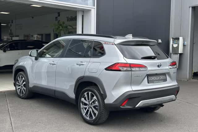 Toyota Corolla (2024) thumbnail 6