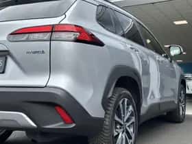 Toyota Corolla (2024) thumbnail 9