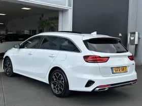 Kia Ceed Sportswagon (2024) thumbnail 2