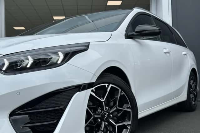 Kia Ceed Sportswagon (2024) thumbnail 11