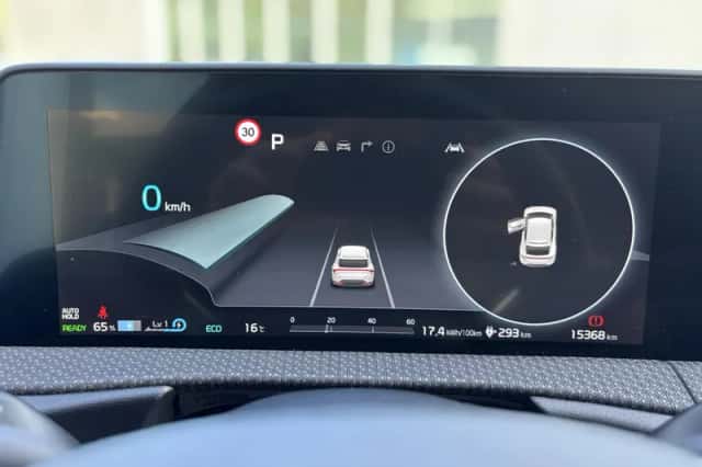 Kia EV6 (2024) thumbnail 11