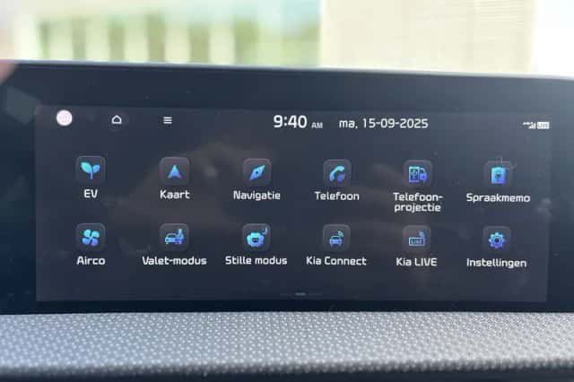 Kia EV6 (2024) thumbnail 16