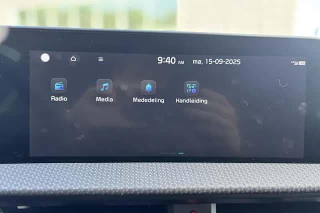 Kia EV6 (2024) thumbnail 17