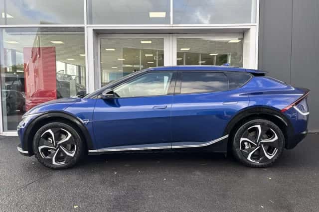 Kia EV6 (2024) thumbnail 3