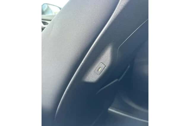 Kia EV6 (2024) thumbnail 23