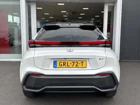 Toyota C-HR (2024) thumbnail 8