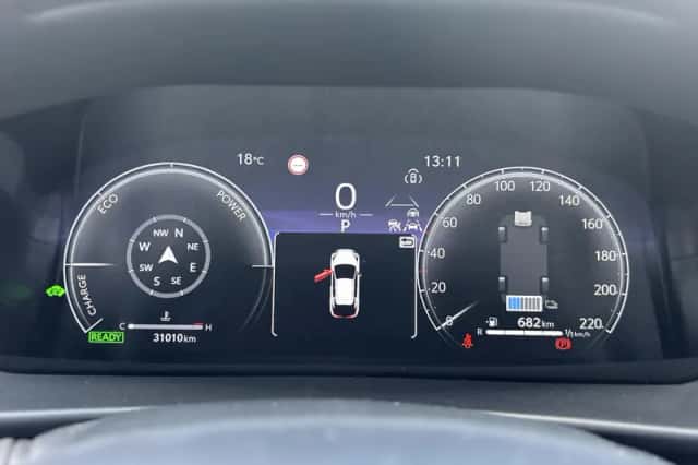 Toyota C-HR (2024) thumbnail 9