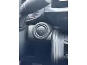 Toyota C-HR (2024) thumbnail 10