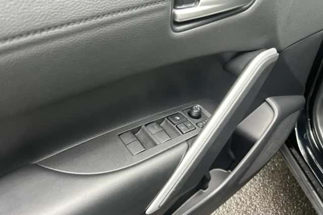 Toyota Corolla (2024) thumbnail 23