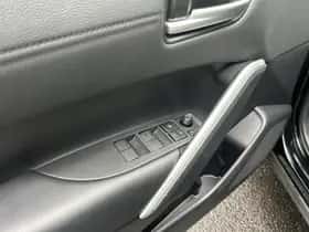 Toyota Corolla (2024) thumbnail 23