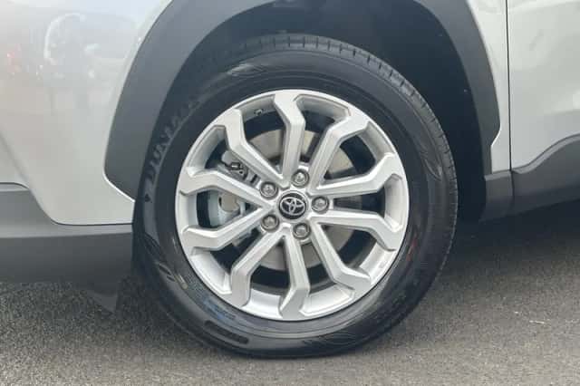 Toyota Corolla (2024) thumbnail 8