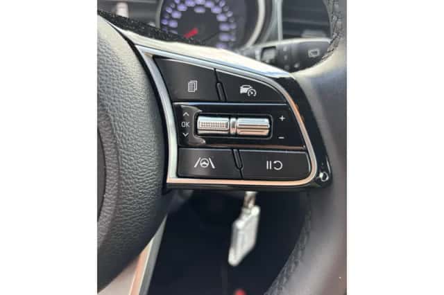 Kia Ceed Sportswagon (2024) thumbnail 11
