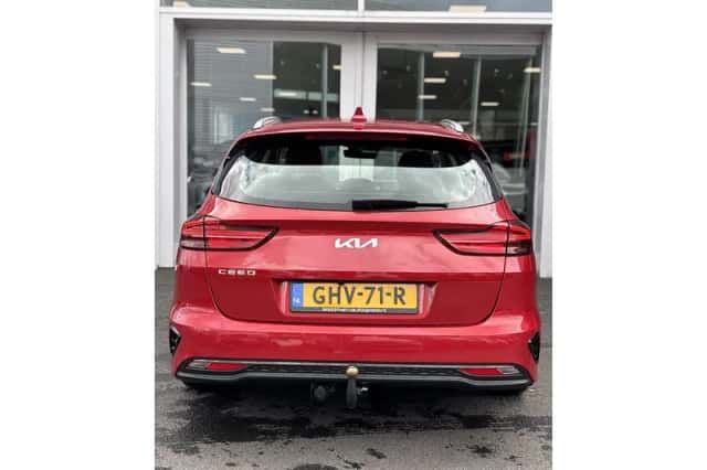 Kia Ceed Sportswagon (2024) thumbnail 6