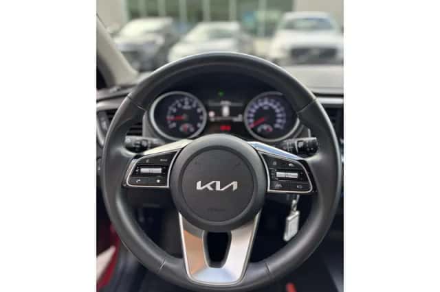 Kia Ceed Sportswagon (2024) thumbnail 8