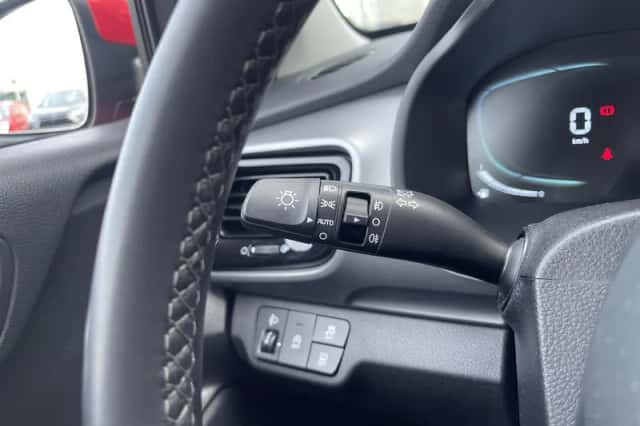 Kia Stonic (2024) thumbnail 16