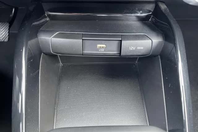 Kia Stonic (2024) thumbnail 25