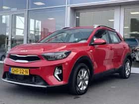 Kia Stonic (2024) thumbnail 5