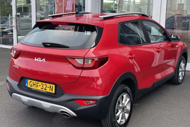 Kia Stonic (2024) thumbnail 7