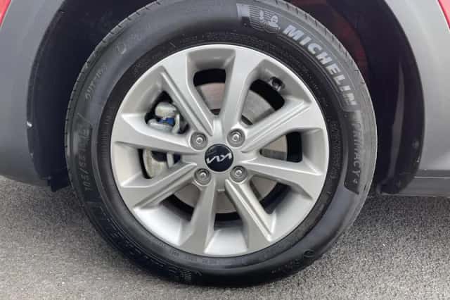 Kia Stonic (2024) thumbnail 9