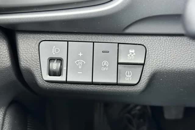 Kia Stonic (2023) thumbnail 19