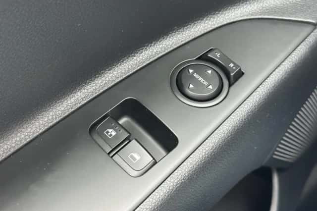 Kia Stonic (2023) thumbnail 20