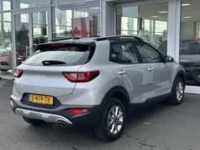 Kia Stonic (2023) thumbnail 8