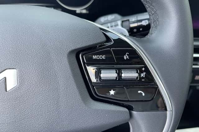 Kia Niro EV (2024) thumbnail 13