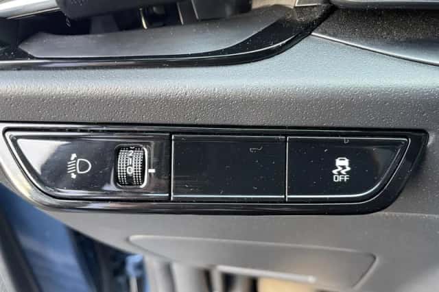 Kia Niro EV (2024) thumbnail 17