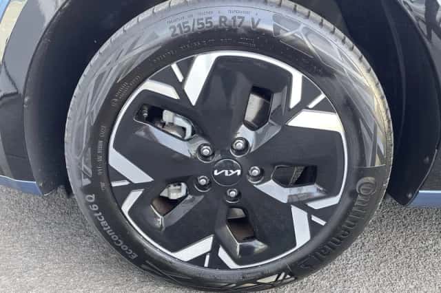 Kia Niro EV (2024) thumbnail 6