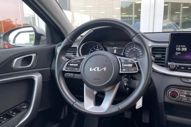 Kia Ceed Sportswagon (2024) thumbnail 13