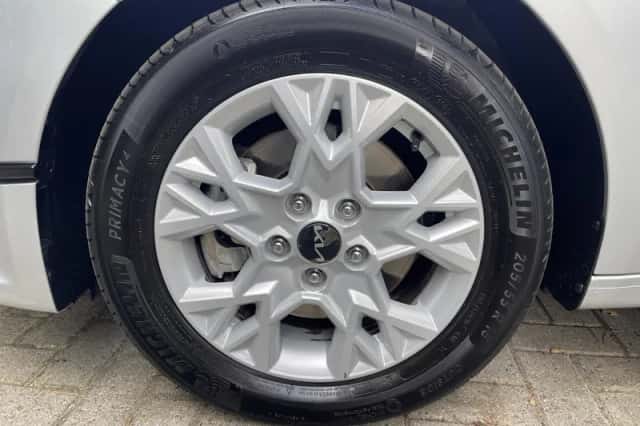 Kia Ceed Sportswagon (2024) thumbnail 9