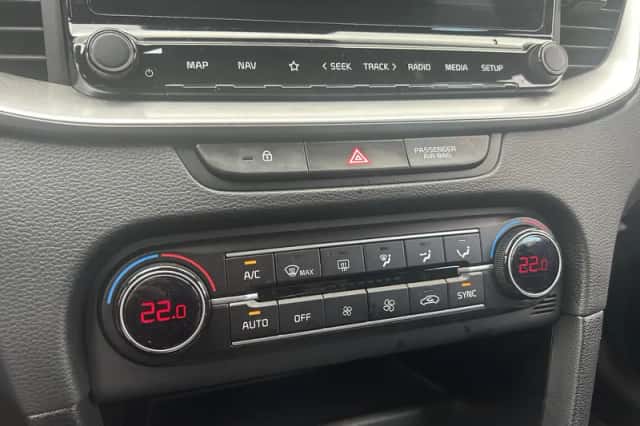 Kia Ceed Sportswagon (2024) thumbnail 13