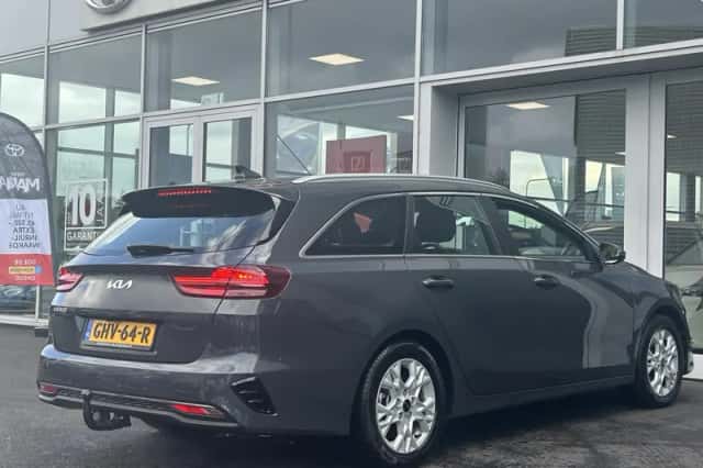 Kia Ceed Sportswagon (2024) thumbnail 7