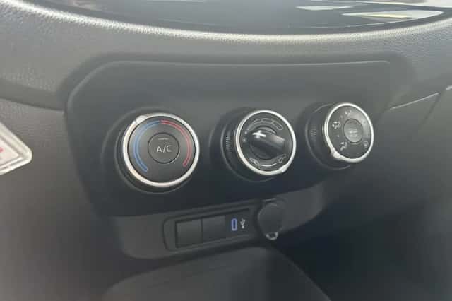 Toyota Aygo (2024) thumbnail 18